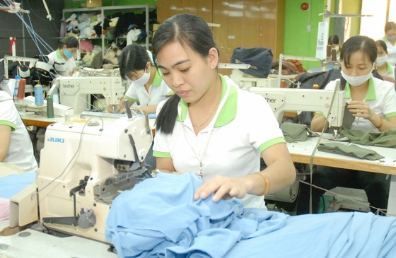 Ngành dệt may về đích sớm ảnh 1
