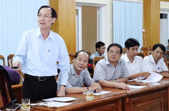 Cần Giờ mưa to, gió giật mạnh, phà Bình Khánh phải hoạt động để cấp cứu bệnh nhân ảnh 1