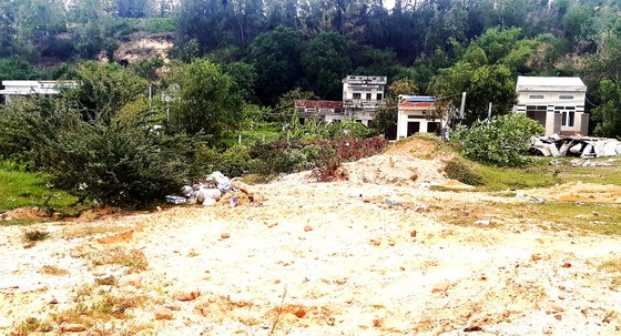 Sống lay lắt bên khu kinh tế ảnh 1