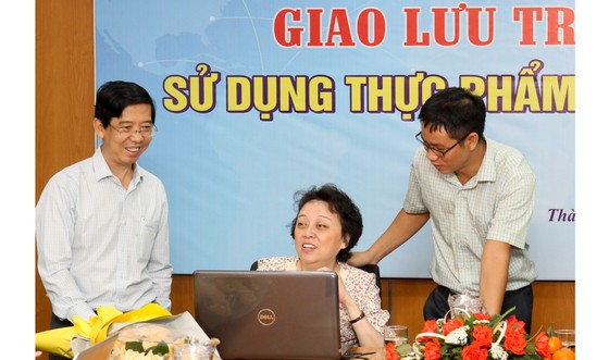 Cách xử lý ngộ độc rượu bia, lựa chọn thực phẩm an toàn trong dịp tết ảnh 1