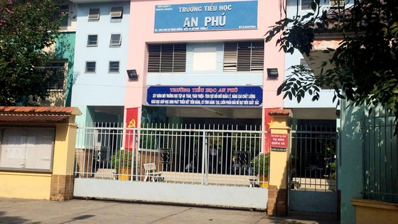 Nhiều học sinh tiểu học tại TPHCM nghỉ học nghi do ngộ độc thức ăn ở trường ảnh 1