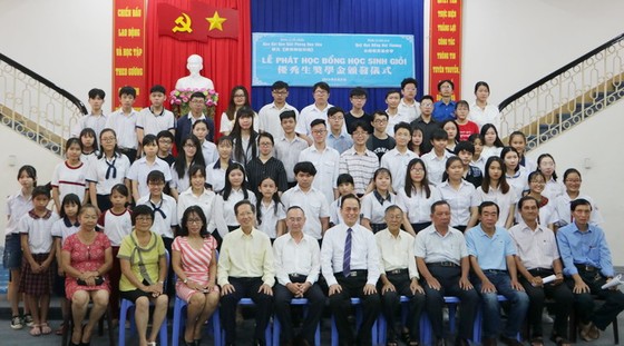 45年慈善工作,您付出,我努力!共同攜手扶助弱勢群體 ảnh 2