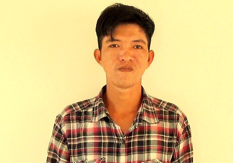 Để có tiền chơi ma túy, nam thanh niên 9X đã nhẫn tâm lừa gạt và cướp đi toàn bộ vé số của một người đàn ông khuyết tật. ảnh 1