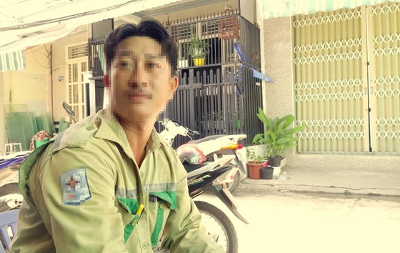 Người thợ điện bị phạt 90 đồng vì đổi 100 USD đã có đơn xin miễn giảm ảnh 1