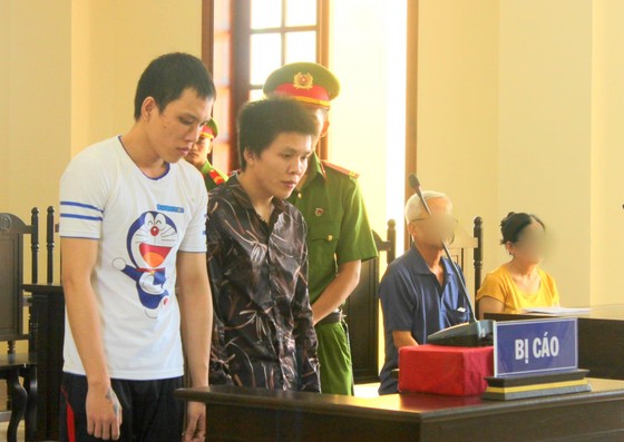 Tử hình 2 bị cáo đâm chết bạn nhậu ảnh 1