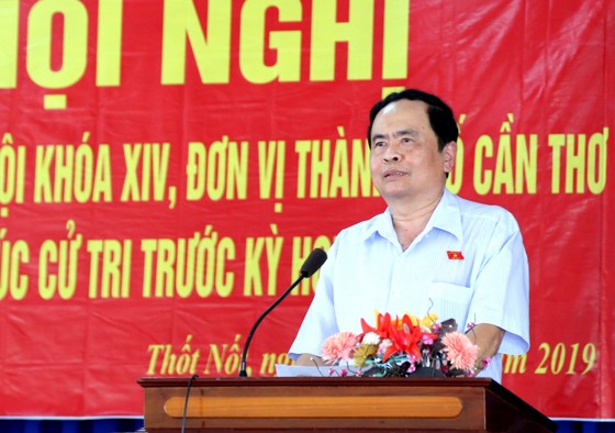 Chủ tịch Ủy ban Trung ương MTTQ Việt Nam tiếp xúc cử tri tại Cần Thơ ảnh 1