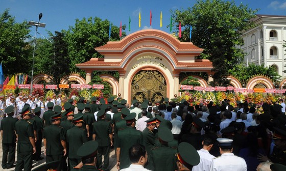 Khánh thành Khu nhà tưởng niệm Chủ tịch Hồ Chí Minh tại Quân khu 9 ảnh 1