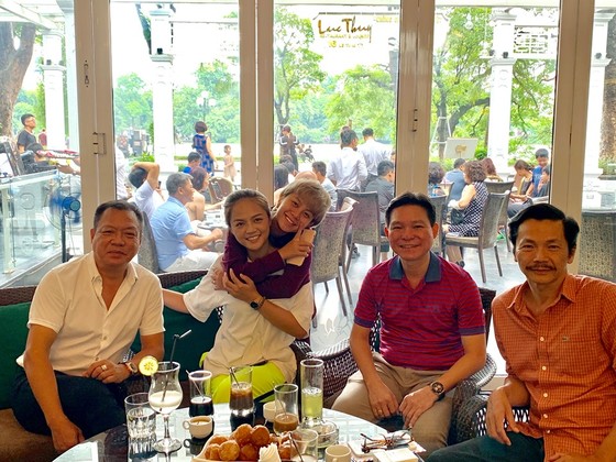 'Cha đẻ' nhạc phim 'Về nhà đi con' tung MV đặc biệt ảnh 1