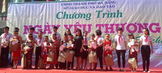 "Ngày yêu thương", quyên góp hỗ trợ học sinh nghèo miền núi Quảng Nam ảnh 4