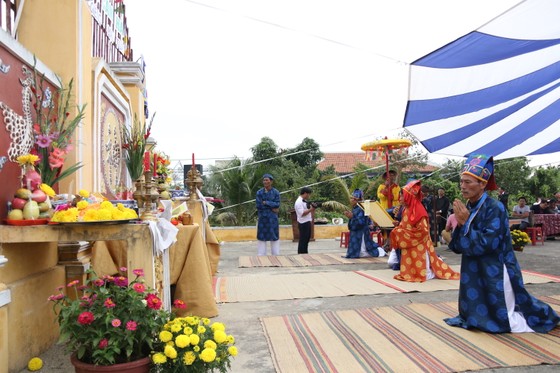 Tưng bừng lễ hội Cầu Bông Hội An ảnh 3