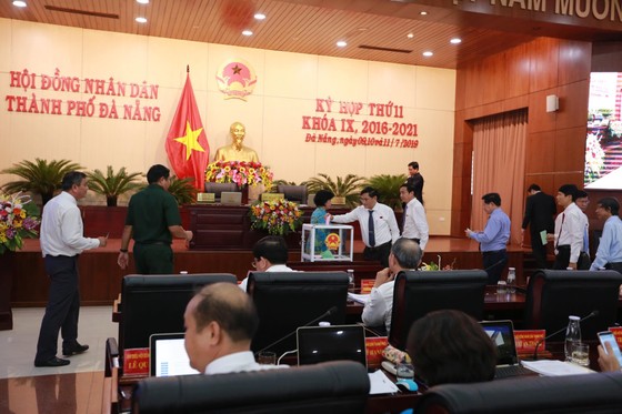 41/42 đại biểu đồng ý cho Nguyễn Bá Cảnh thôi làm đại biểu HĐND ảnh 1