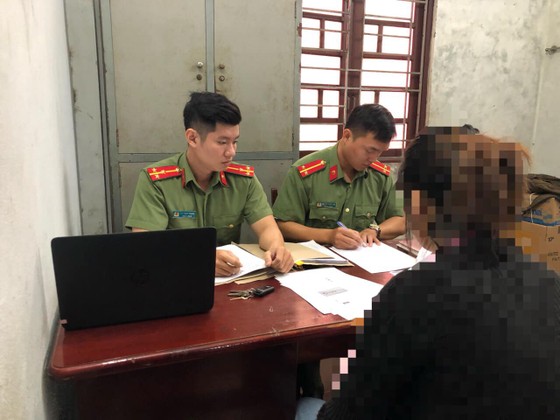 Lập biên bản 3 chủ tài khoản facebook vì đăng tin giả liên quan đến dịch nCoV ảnh 1