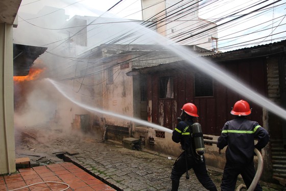 Hỏa hoạn ở trung tâm Đà Lạt, cụ ông 92 tuổi chết cháy ảnh 2