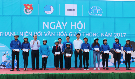 Hơn 1.000 thanh niên dự Ngày hội Thanh niên với văn hóa giao thông 2017 ảnh 1