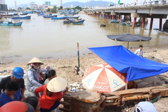 Phát hiện thi thể nam thanh niên trên biển Nha Trang ảnh 1