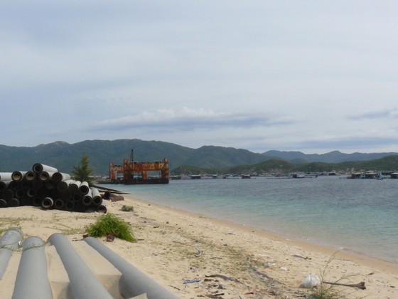 Tạm ngừng chuyển đổi đất đặc khu Vân Phong ảnh 1