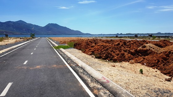 Cam Lâm có nguy cơ thành 'điểm nóng' bất động sản ảnh 3