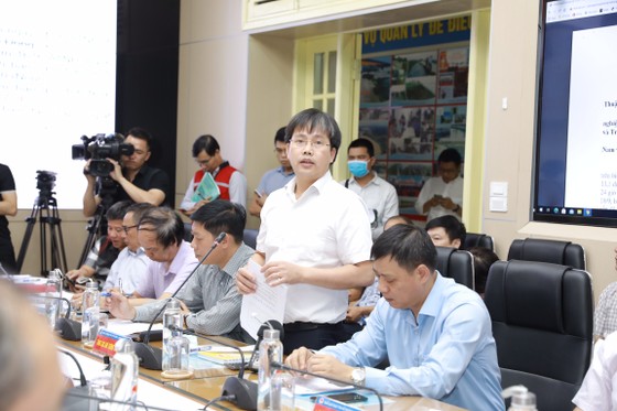 TS Mai Văn Khiêm, Giám đốc Trung tâm Dự báo khí tượng - thuỷ văn quốc gia báo cáo về bão số 5