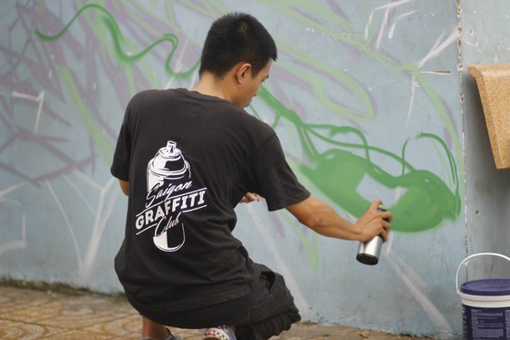 Khi người trẻ... đói sân chơi Graffiti ảnh 9