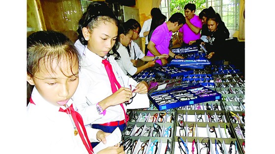 Ánh sáng đến với người nghèo ảnh 5