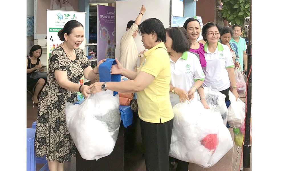 Ngày thứ bảy tái chế ảnh 1