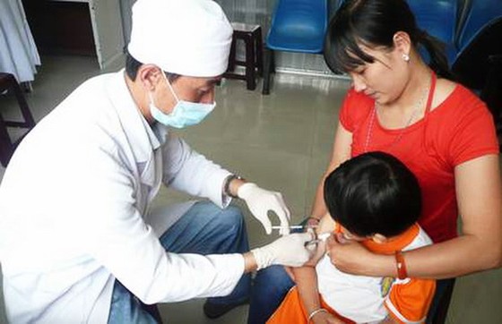 Dịch sởi lại rình rập ảnh 1