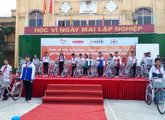 Tặng ít nhất 1,5 triệu suất quà Tết 2019 cho người nghèo, nạn nhân chất độc da cam ảnh 2