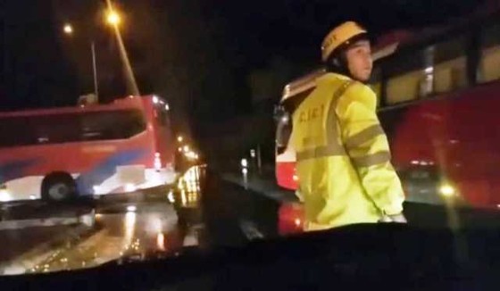 Dẫn độ 380 người Trung Quốc đánh bạc ở Our City ra khỏi biên giới Việt Nam ảnh 1