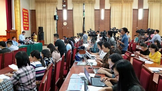 Nước sạch ở Hà Nội bốc mùi 'khét' lạ thường- Doanh nghiệp coi thường sức khỏe người dân ảnh 3