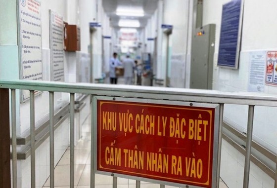 3 người Việt Nam nhiễm nCOv đều về nước trên cùng chuyến bay từ ngày 17-1 ảnh 2