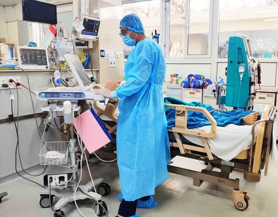 3 bệnh nhân mắc Covid-19 nặng có tiến triển tích cực ảnh 1