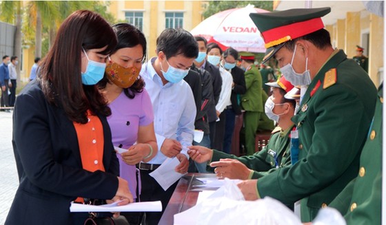 Bệnh viện Trung ương Huế bắt đầu thực hiện xét nghiệm nCoV ảnh 4
