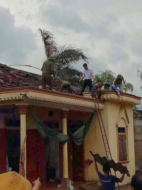 Những thiệt hại ban đầu bão số 4 gây ra tại Quảng Trị, Hà Tĩnh. ảnh 1