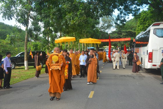 Đại lễ cầu siêu các anh hùng liệt sĩ và những người có công với Tổ quốc ảnh 1