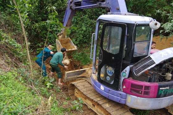 Hủy an toàn quả bom nặng 250kg còn sót lại sau chiến tranh ảnh 3