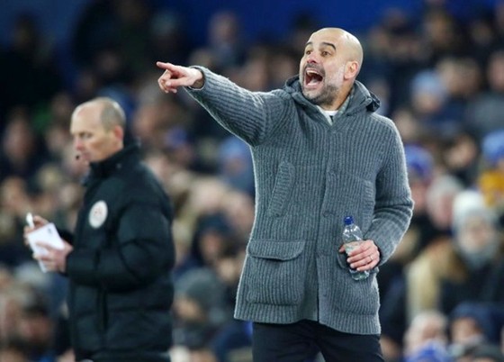 Man.City trở lại ngôi đầu sau 2 tháng ảnh 1