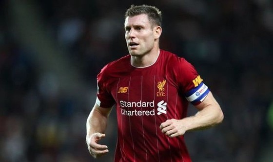 HLV Klopp bất ngờ ký hợp đồng mới, Milner cũng gắn kết thêm hai năm ảnh 1