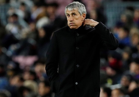 Barca thua trắng tại Mestalla, đối mặt nguy cơ mất ngôi đầu ảnh 1