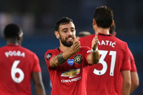 Bruno Fernandes một lần nữa tỏa sáng rực rỡ với cú đúp. Ảnh: Getty Images