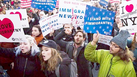100 ngày làm Tổng thống của ông Donald Trump - Mâu thuẫn và chia rẽ ảnh 1