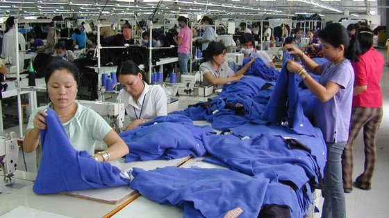 Dệt may dồn dập hút vốn ngoại ảnh 1
