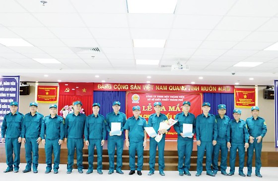 Lễ ra mắt Ban chỉ huy quân sự và tiểu đội tự vệ Công ty TNHH Một thành viên Xổ số kiến thiết TPHCM ảnh 2