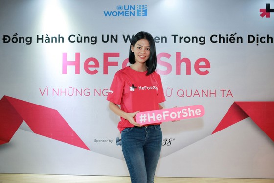 Dàn sao Việt cùng tham gia chương trình tập huấn nhằm thúc đẩy bình đẳng giới ảnh 9