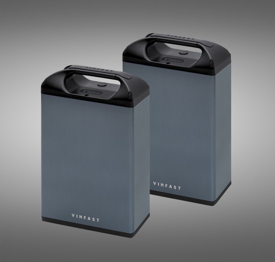 Vinfast bổ sung bộ sạc pin rời cho 3 dòng xe máy điện ảnh 1