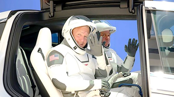 NASA, SpaceX phóng thành công tàu Crew Dragon: Kỷ nguyên mới trong hàng không vũ trụ Mỹ ảnh 2