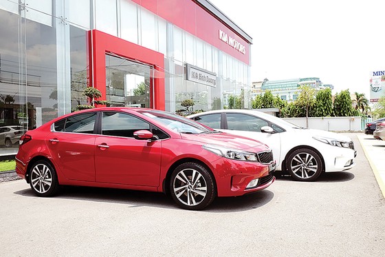 Kia Việt Nam công bố giá bán tháng 5-2018 thống nhất trên toàn quốc ảnh 1