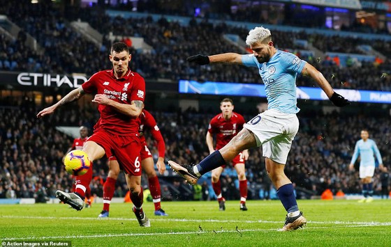 Thắng đại kình địch Liverpool 2 - 1, Manchester City trở lại vị trí nhì bảng ảnh 1