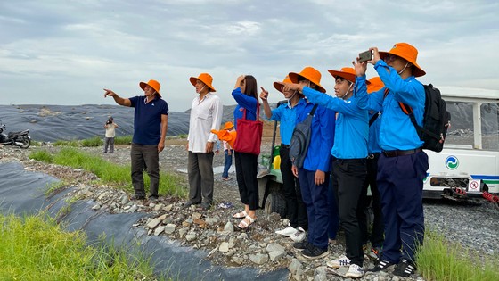 Huyện Bình Chánh: Giữ gìn vệ sinh môi trường và phòng ngừa bệnh sốt xuất huyết, bệnh dịch hạch ảnh 4