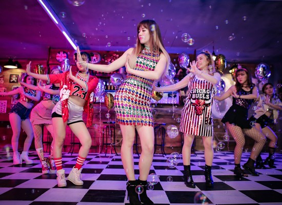 Ngô Thanh Vân quay trở lại sàn catwalk ảnh 2