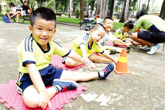 Mùa hè sôi động ảnh 2